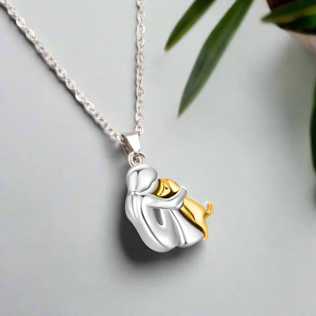 Liv | Dog Clasp Necklace