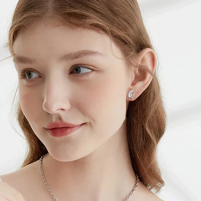Liv | Cat Embrace Earrings